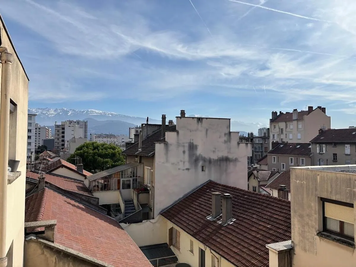 R'Apparts T2 Au Pied Des Alpes Grenoble Apartamento